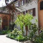 科尔马科曼德小屋公寓 *